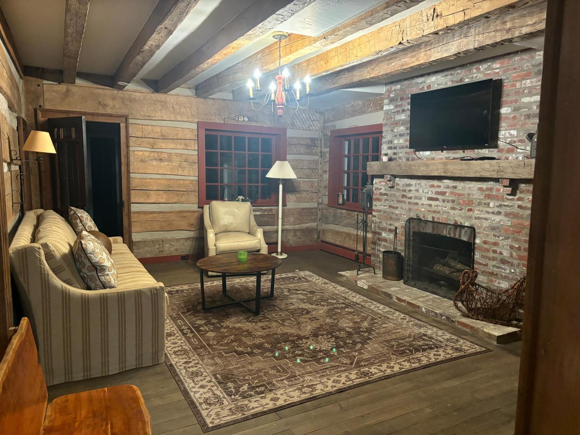 Farmhouse Cabin แอชแลนด์ ภายนอก รูปภาพ